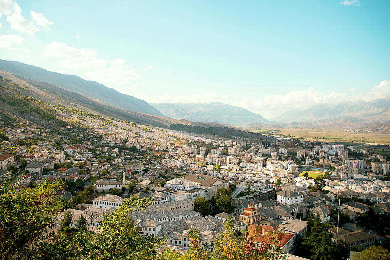 Retki Monipuolinen Albania ja Gjirokastra