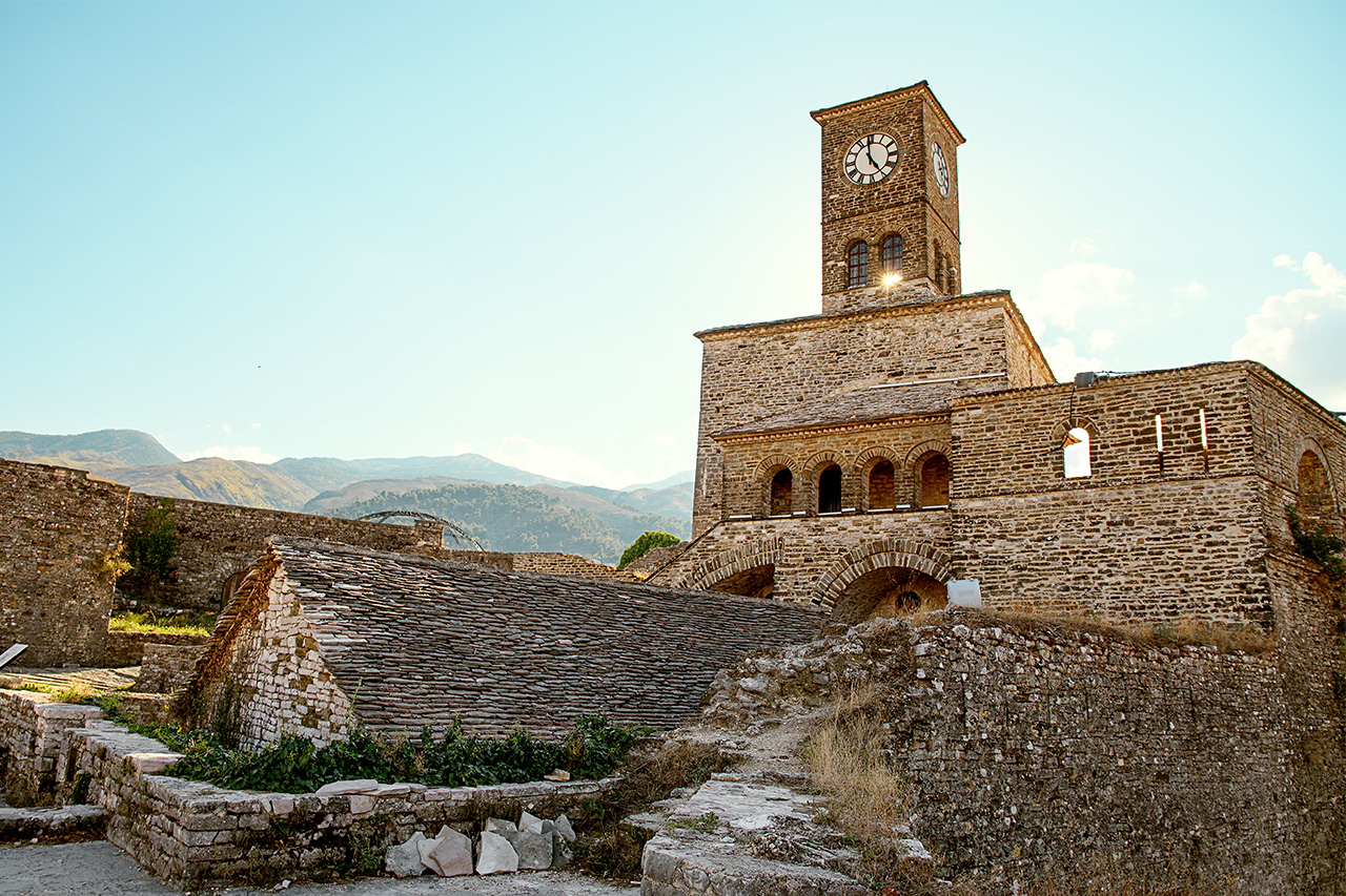 Retki Monipuolinen Albania ja Gjirokastra