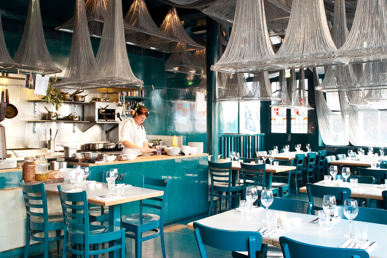 Konstam, Acton Street, Lontoo