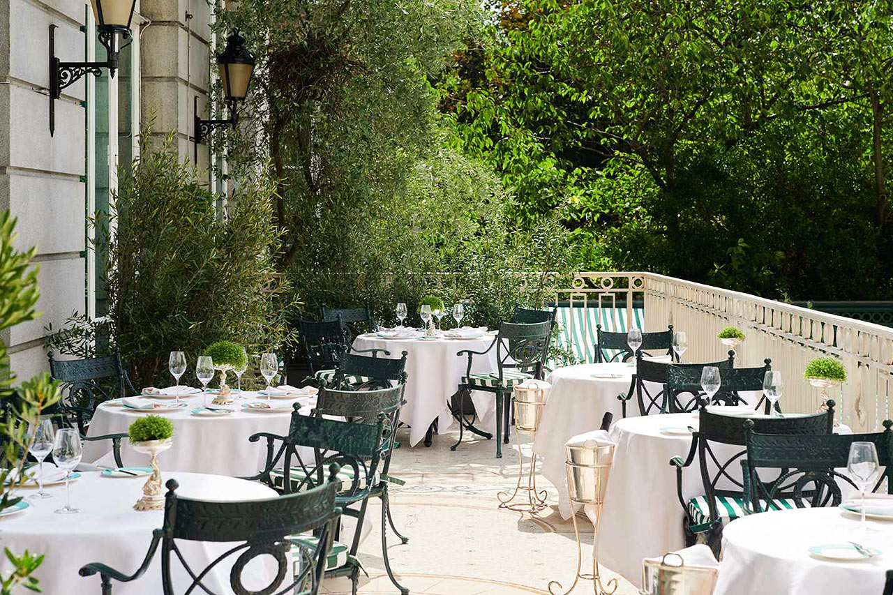 The Ritz Restaurant -ravintolan terassi