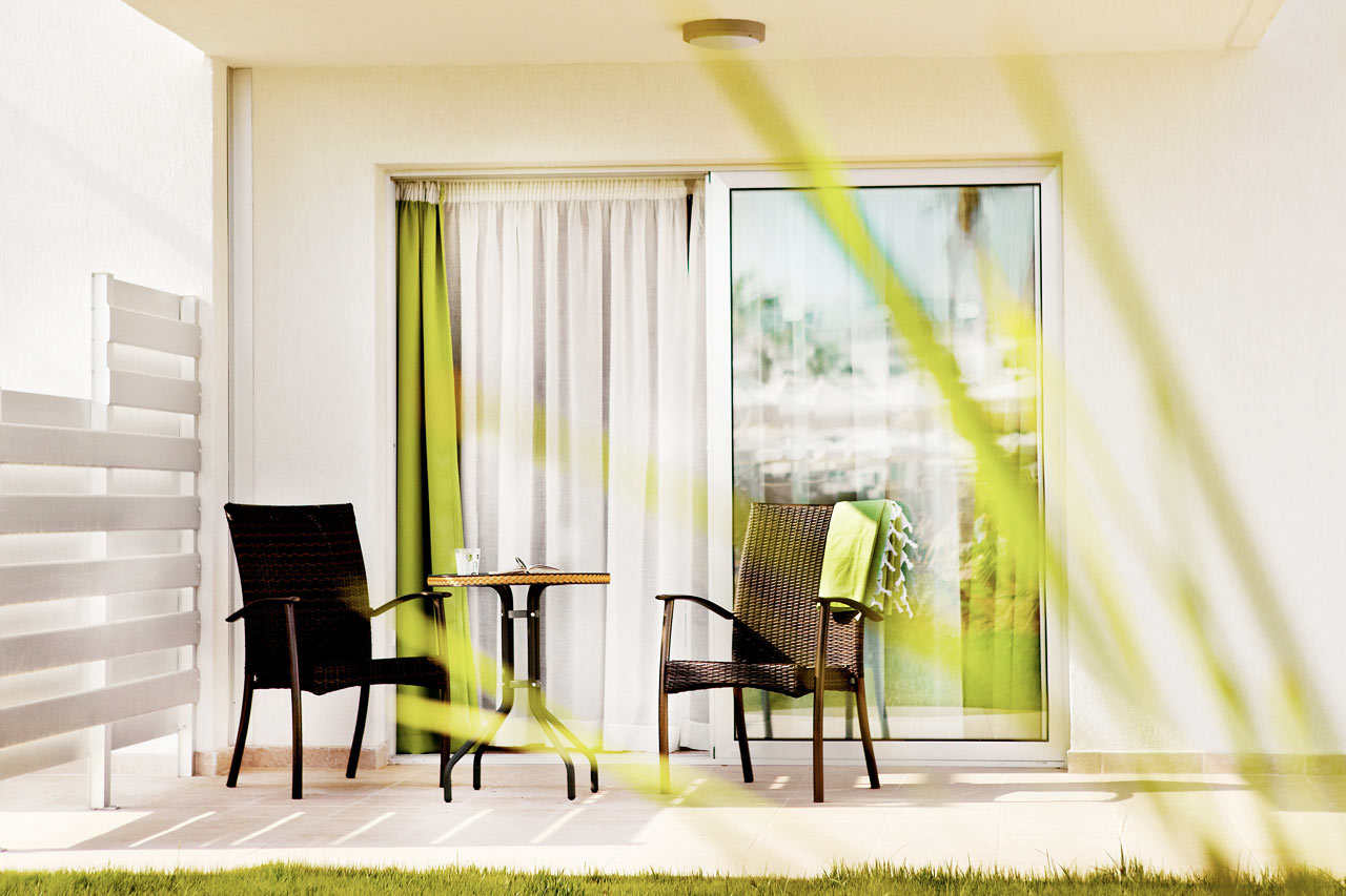 Classic Suite tai Junior Suite, terassi puutarhaan päin