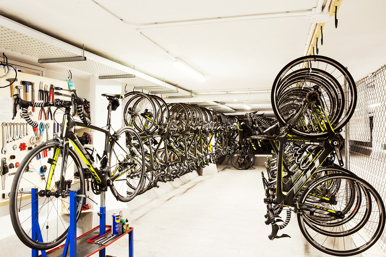 Hotellin Bike Station -vuokraamosta voit halutessasi vuokrata hyvätasoisen polkupyörän
