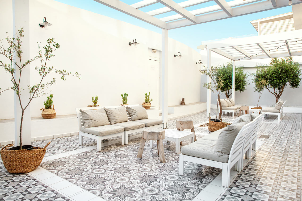 Lounge-oleskelualue Athenan puolella