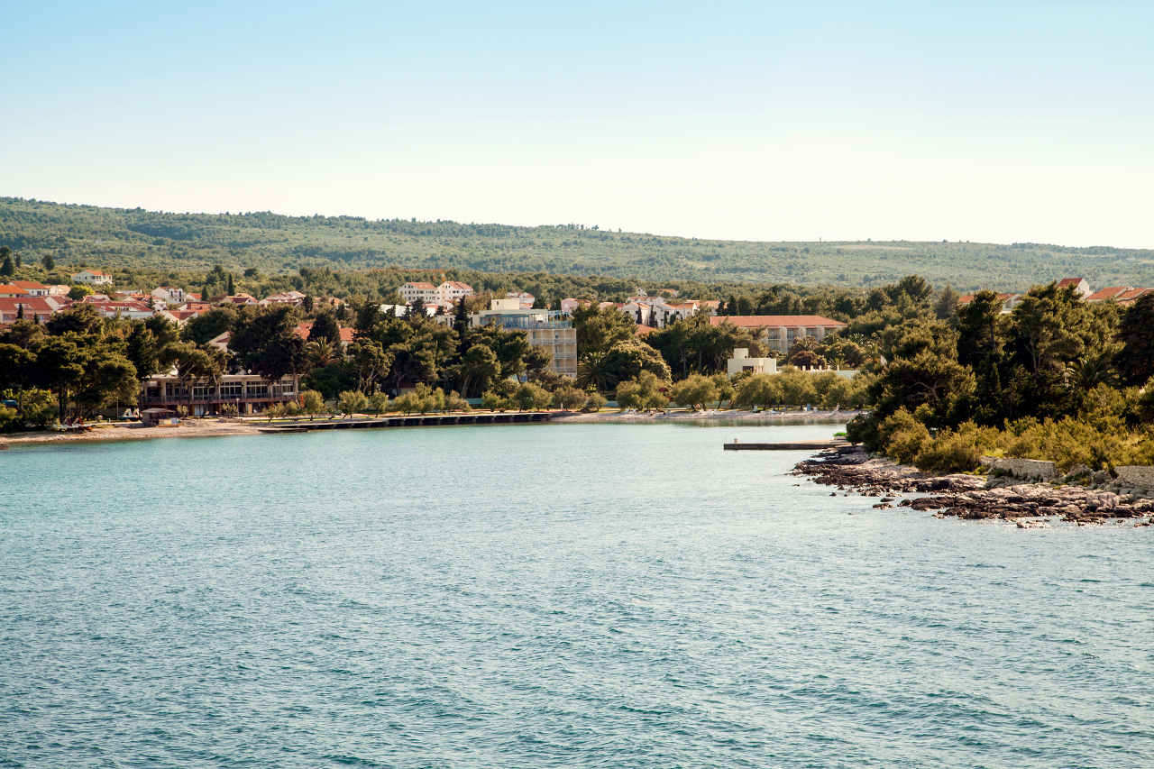 Näkymä Waterman Supetrus Resorts -hotellin suuntaan