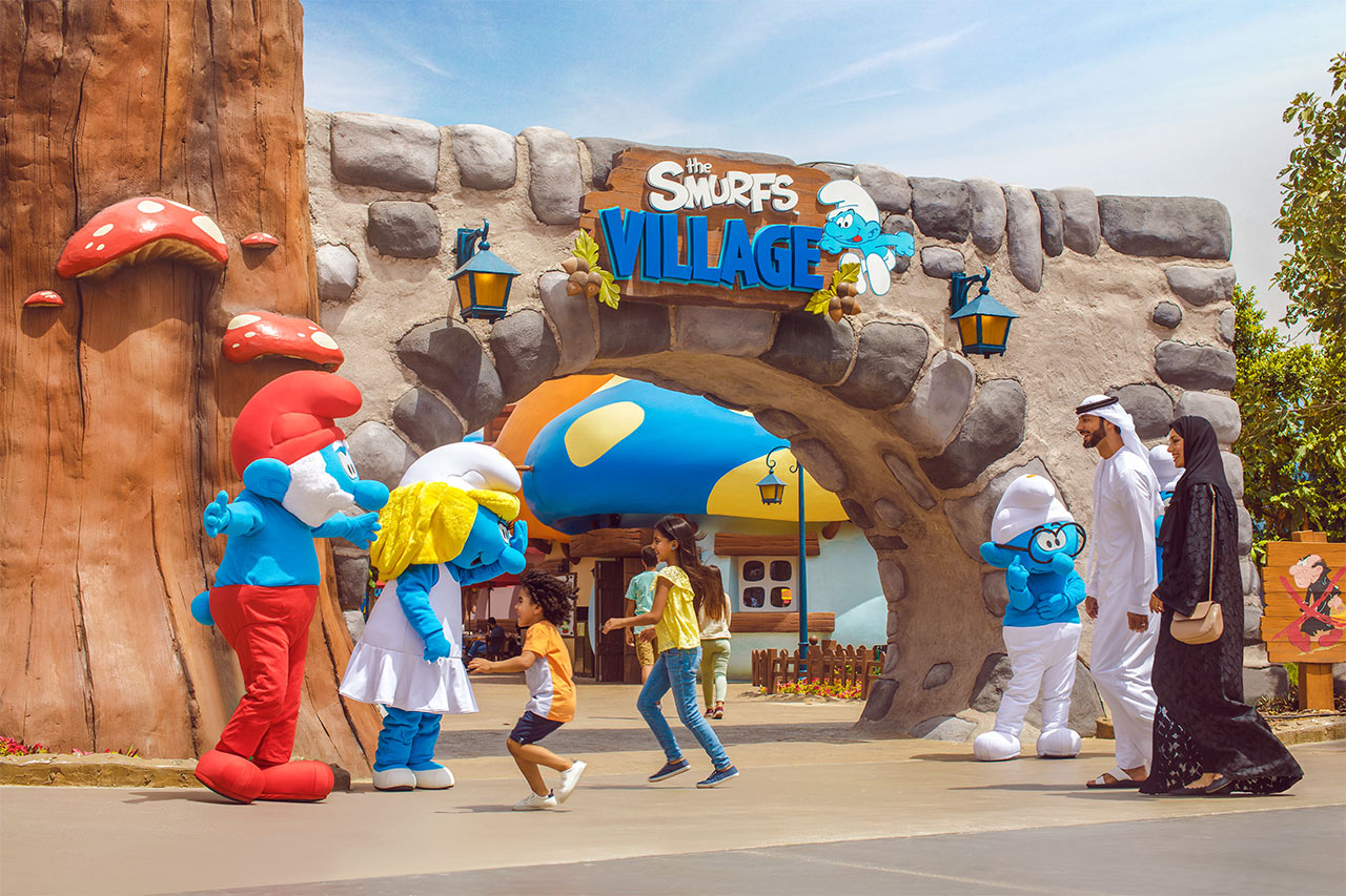 MOTIONGATE™ Smurfs Village