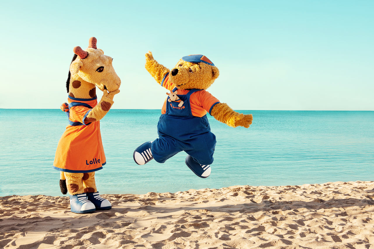 Lollo & Bernie asuvat Sunwing Bangtao Beachissä